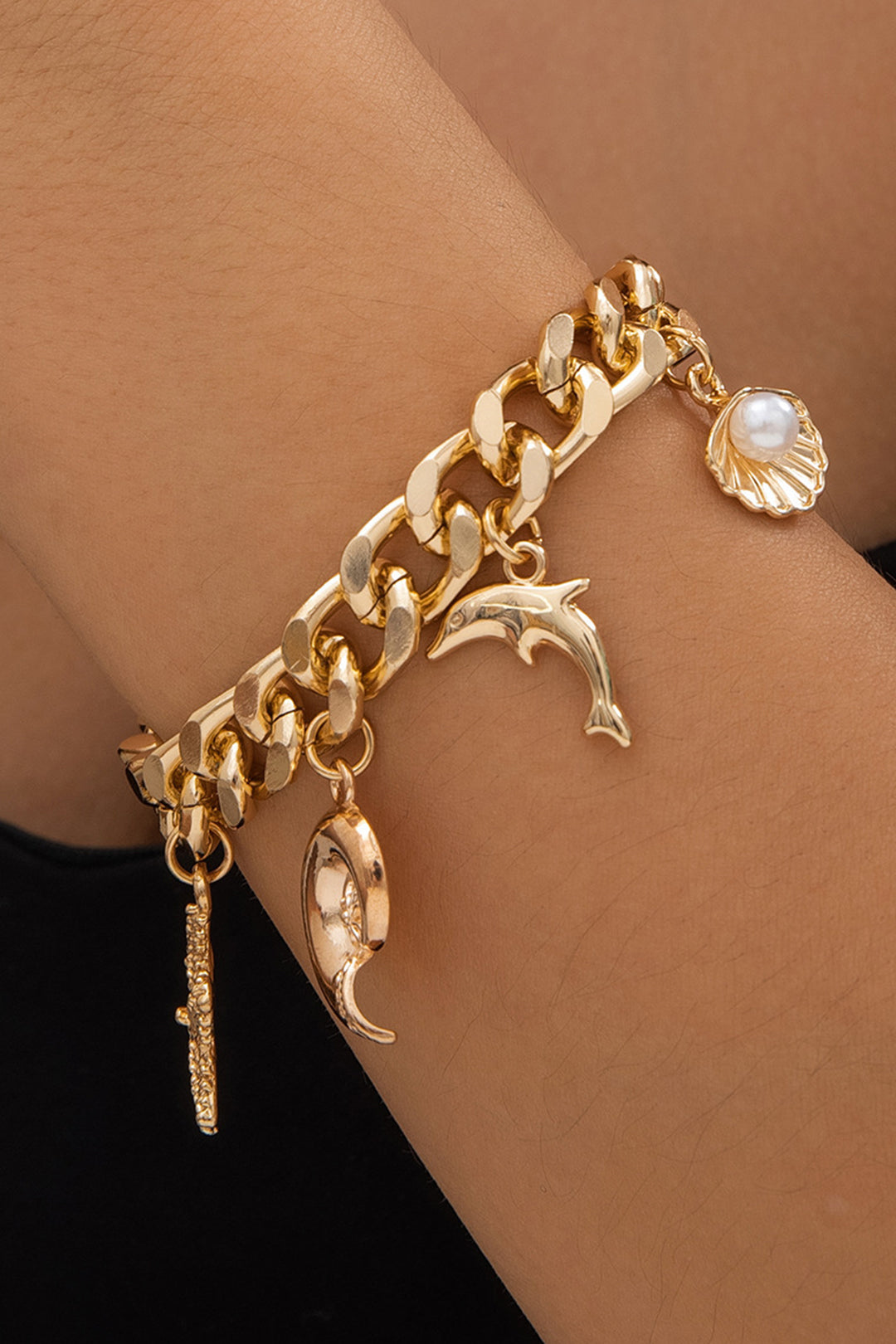 OCEAN-INSPIRED BRACELET