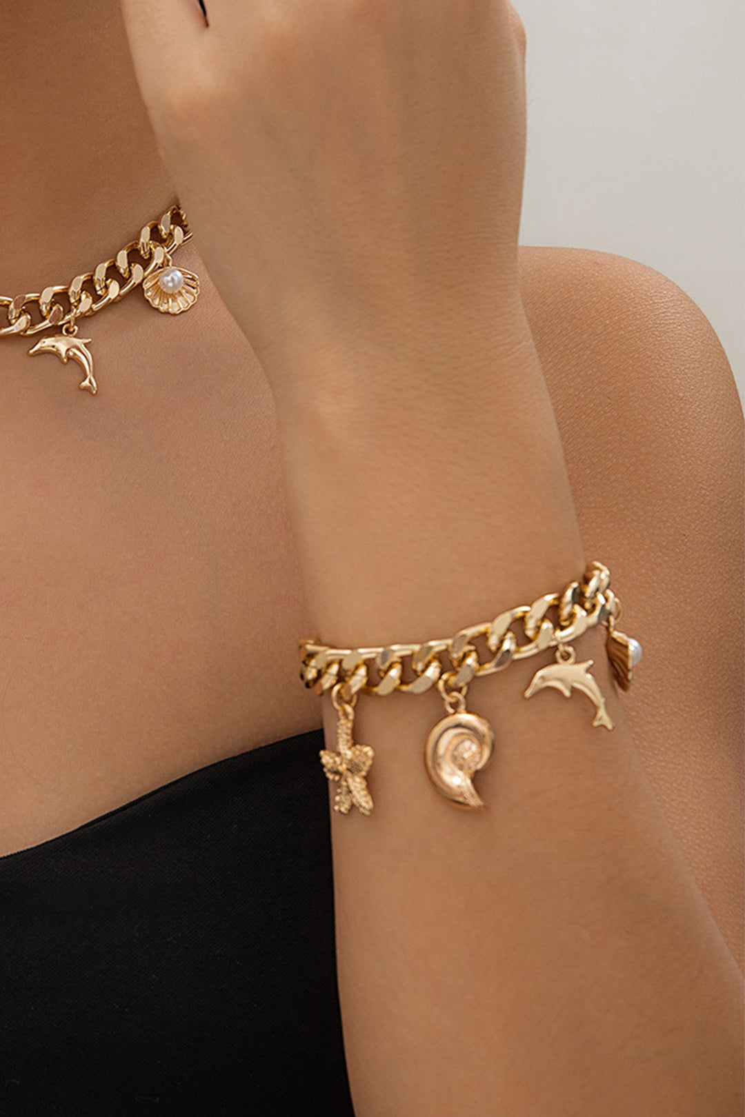 OCEAN-INSPIRED BRACELET