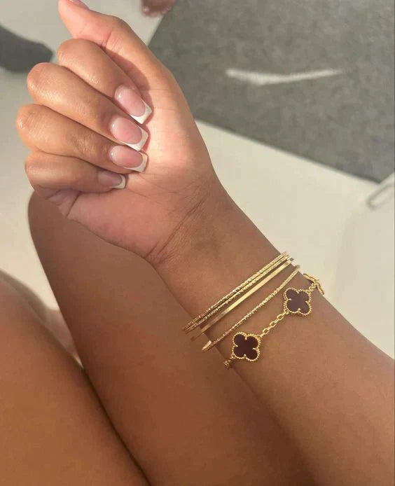 BLACK CLOVER BRACELET