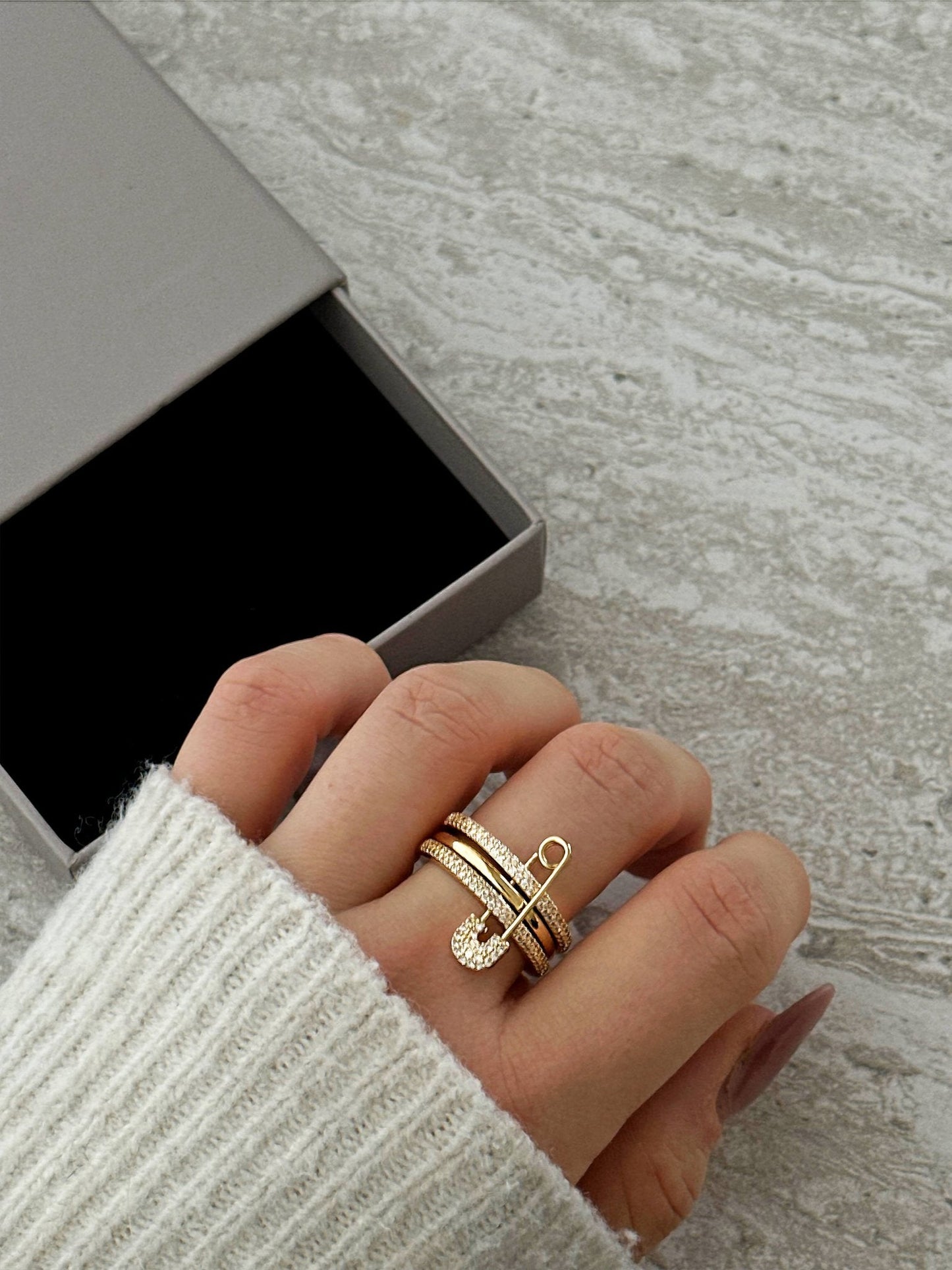 Monica Pinned Sparkle Band Ring