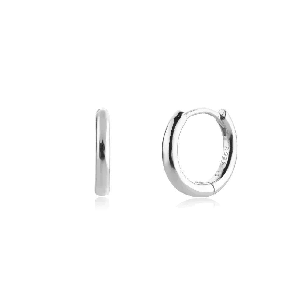 18K GOLD HUGGIES EARRING